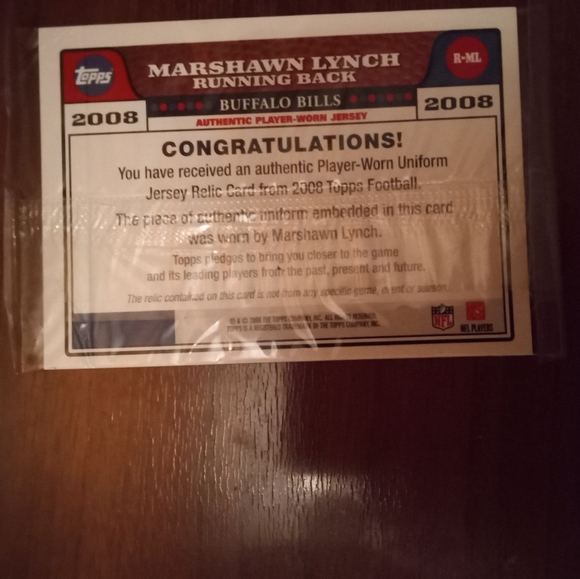 Marshawn Lynch 2008 Topps jersey card - Picture 3 of 4